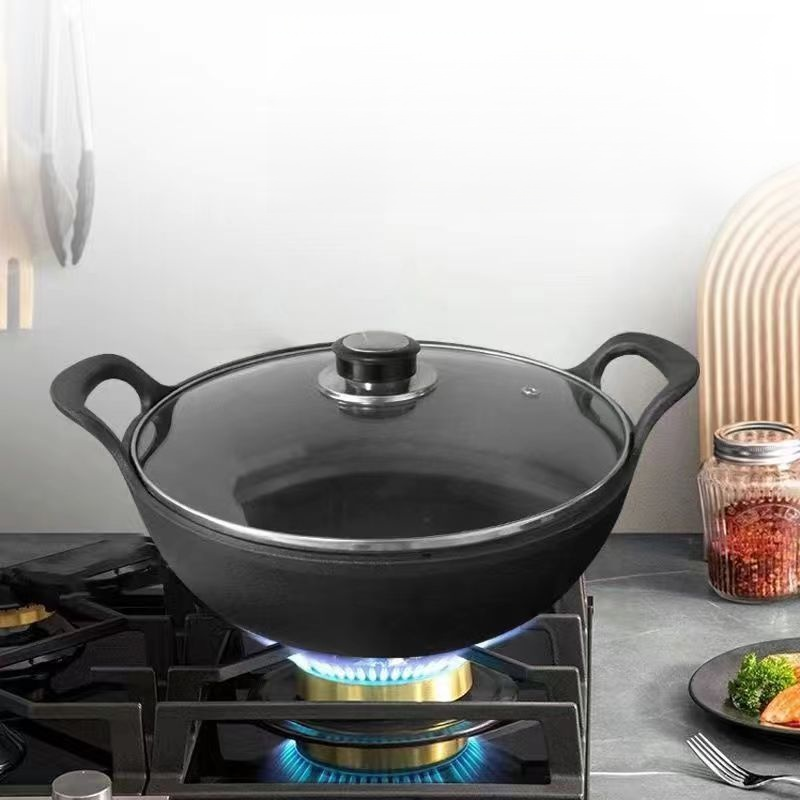 事前に加熱された鋳鉄フライパン