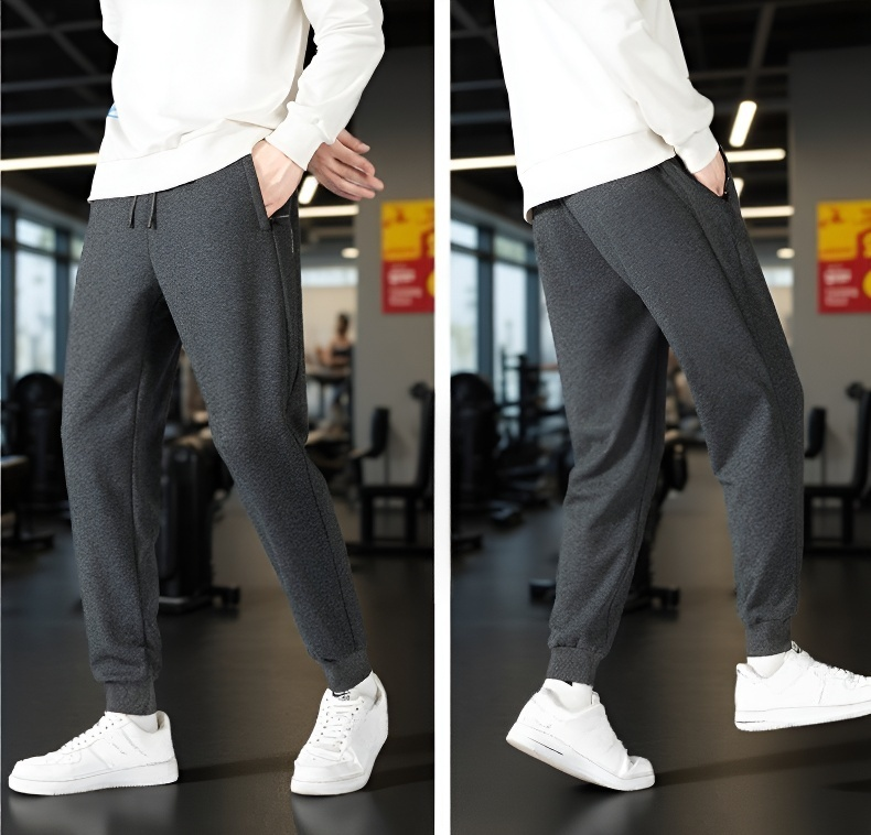 動きやすいフィット感のパンツ