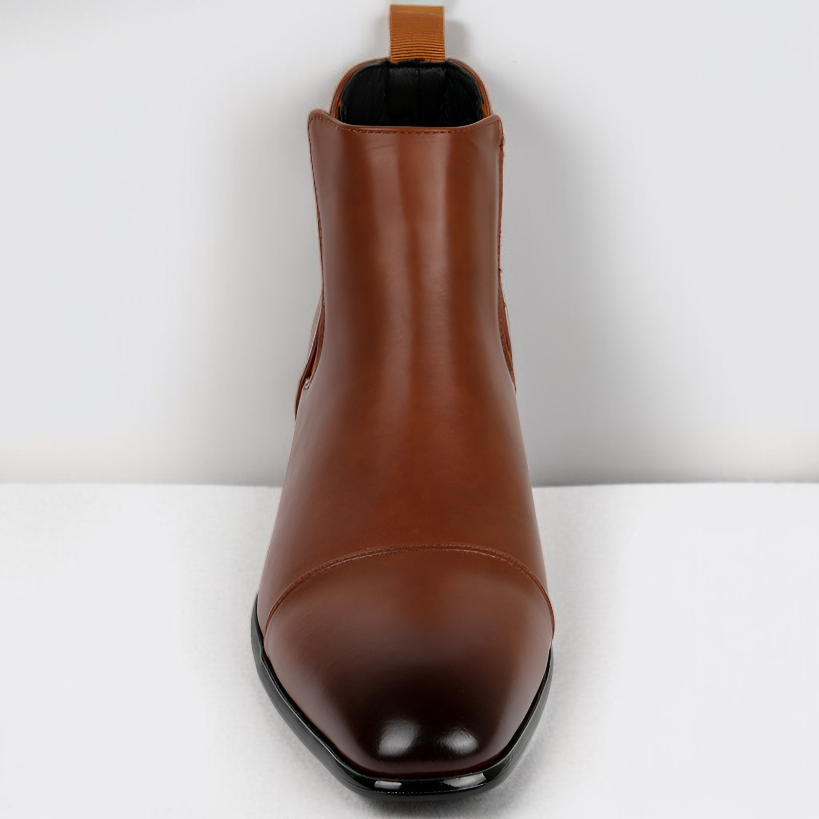 耐久性に優れたレトロチェルシーブーツのヒール部分