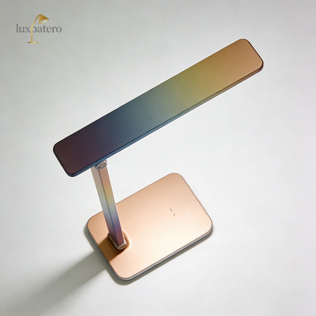 智慧調光護眼 LED 檯燈