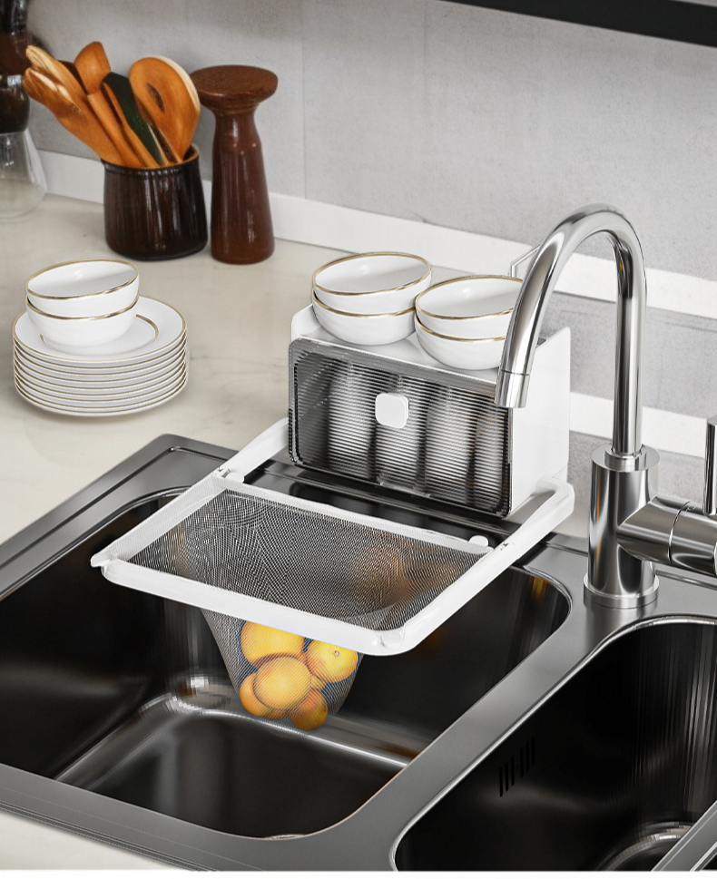 キッチンシンクの排水口にぴったりフィットするストレーナー