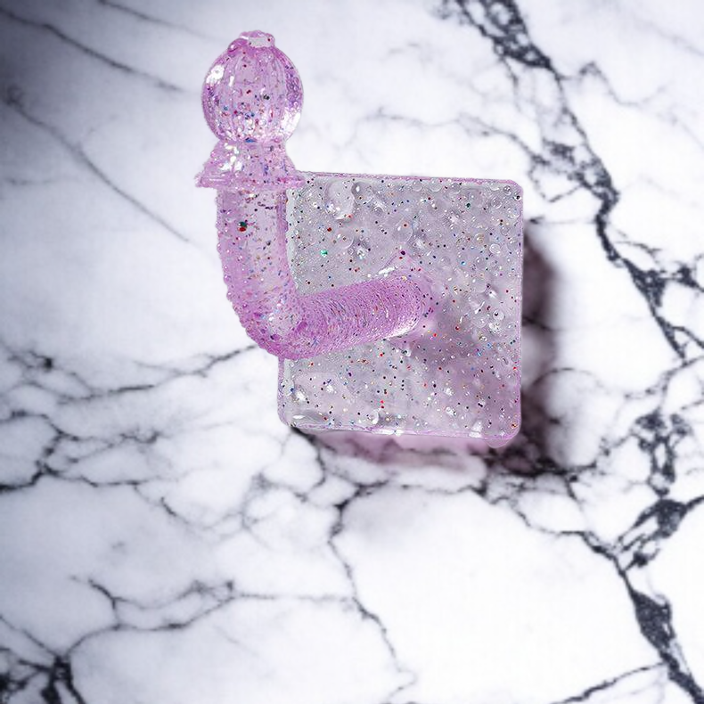 다양한 색상의 헤어밴드가 정리된 이미지