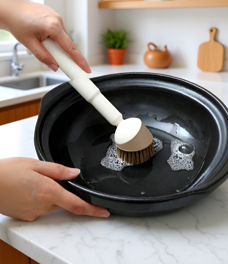 Szczotka do mycia naczyń delikatna dla powierzchni