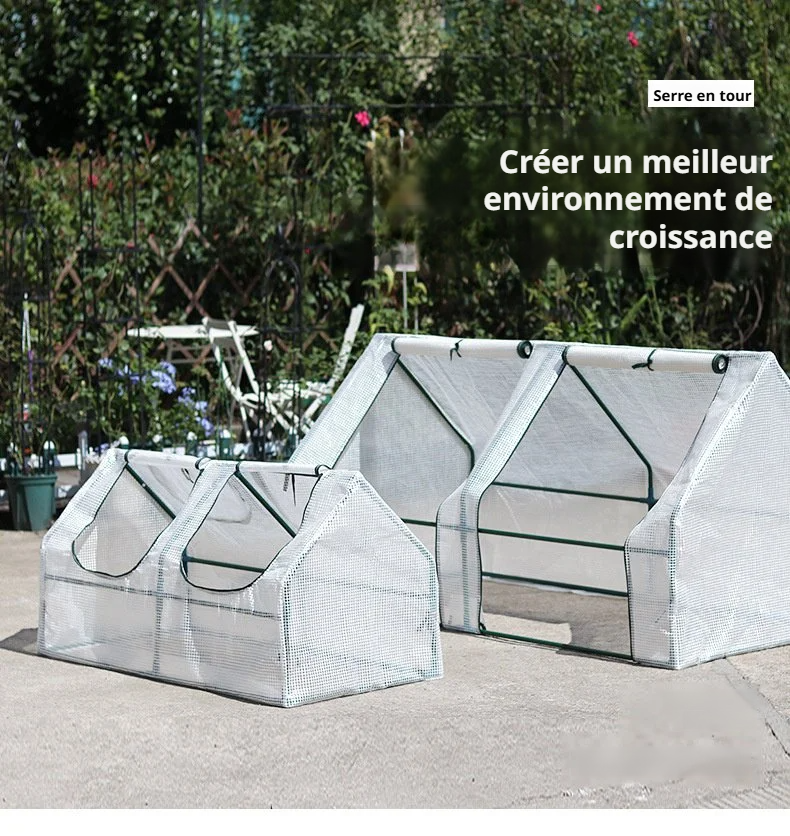 Serre domestique antigel installée sur un balcon en hiver