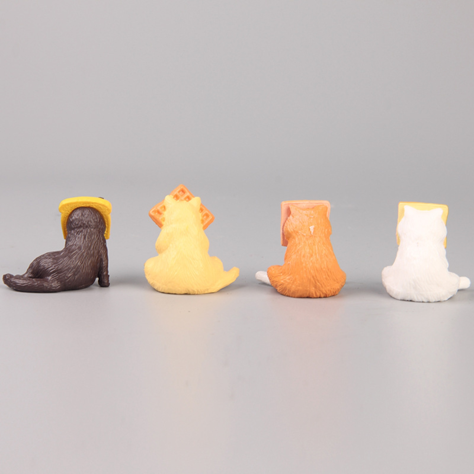 Cat Toast Bread Helmet Gashapon Toy