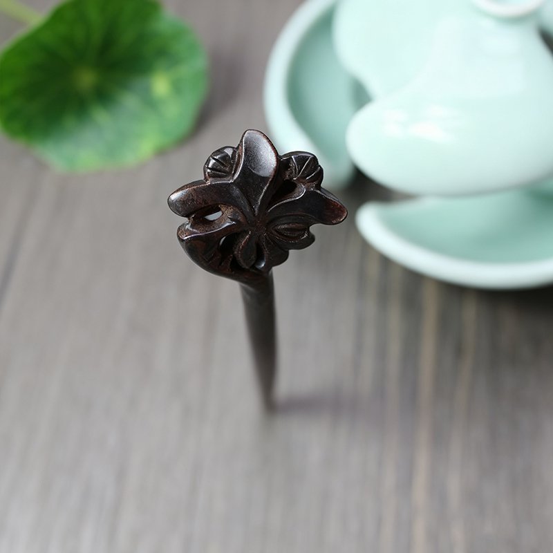 天然檀木手彫り簪（2本セット）