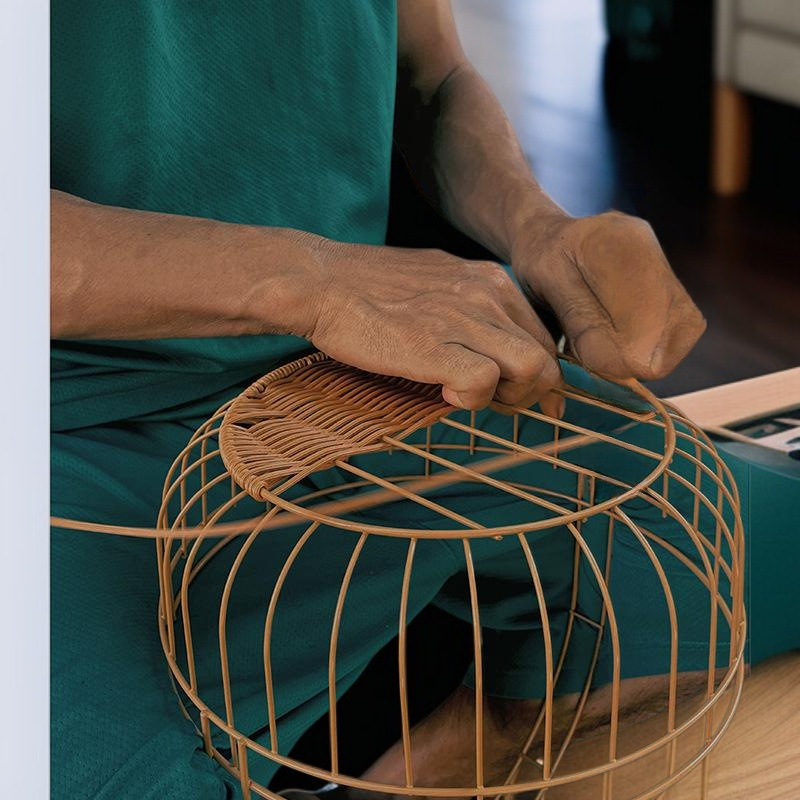 주방 인테리어에 어울리는 미니멀 디자인 랙