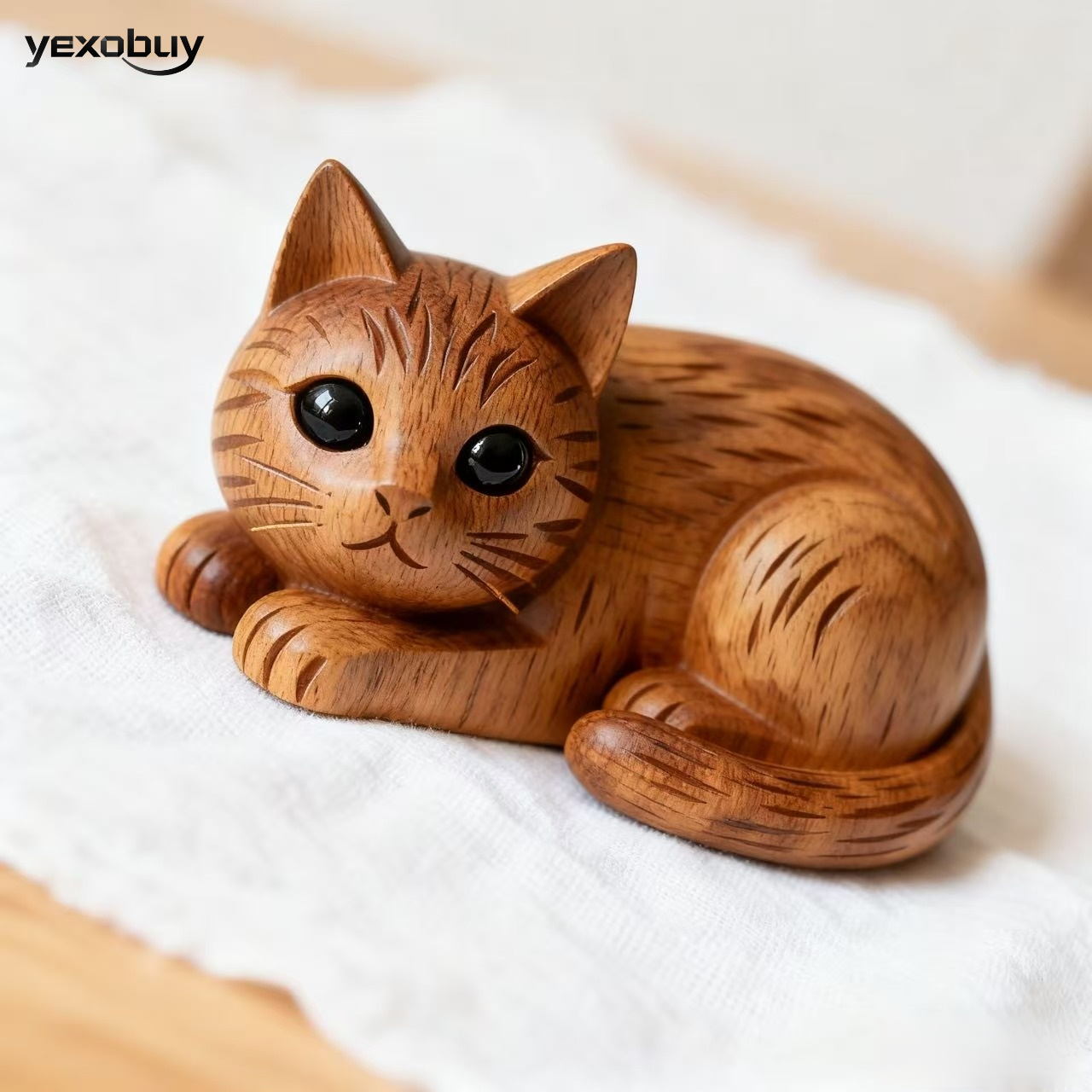 단단한 나무로 조각한 고양이 조각상(2개)