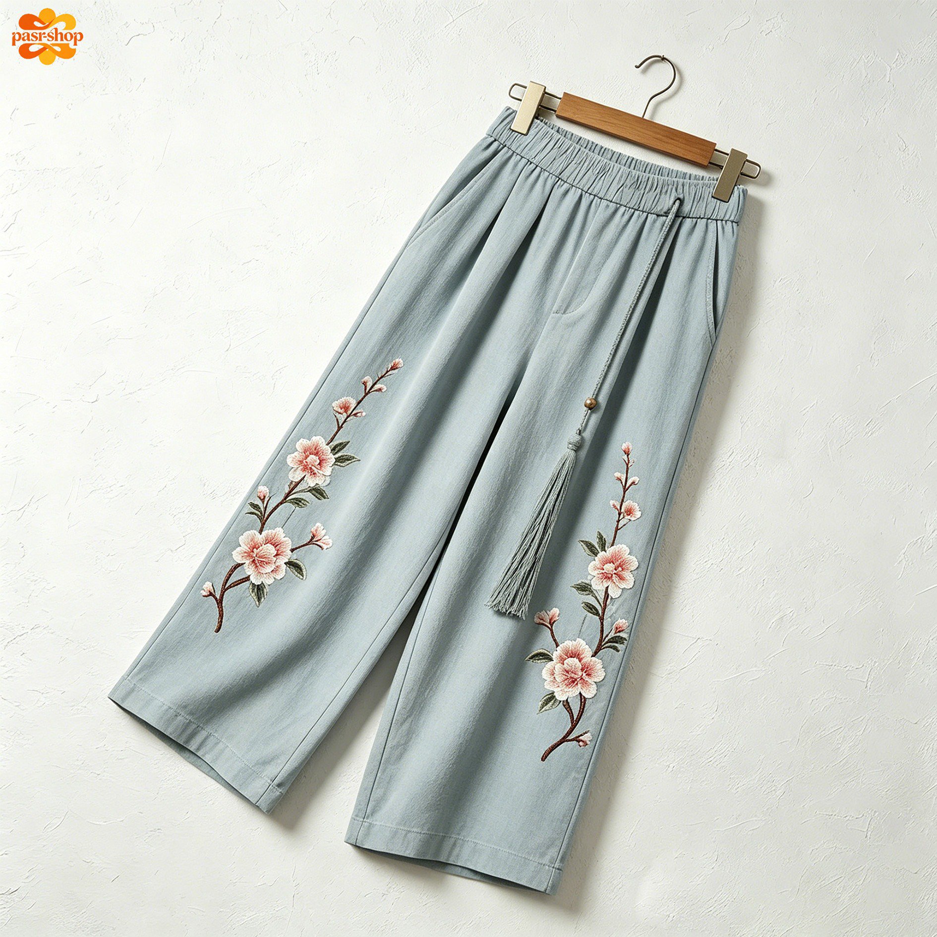 淺藍色刺繡寬腿七分褲