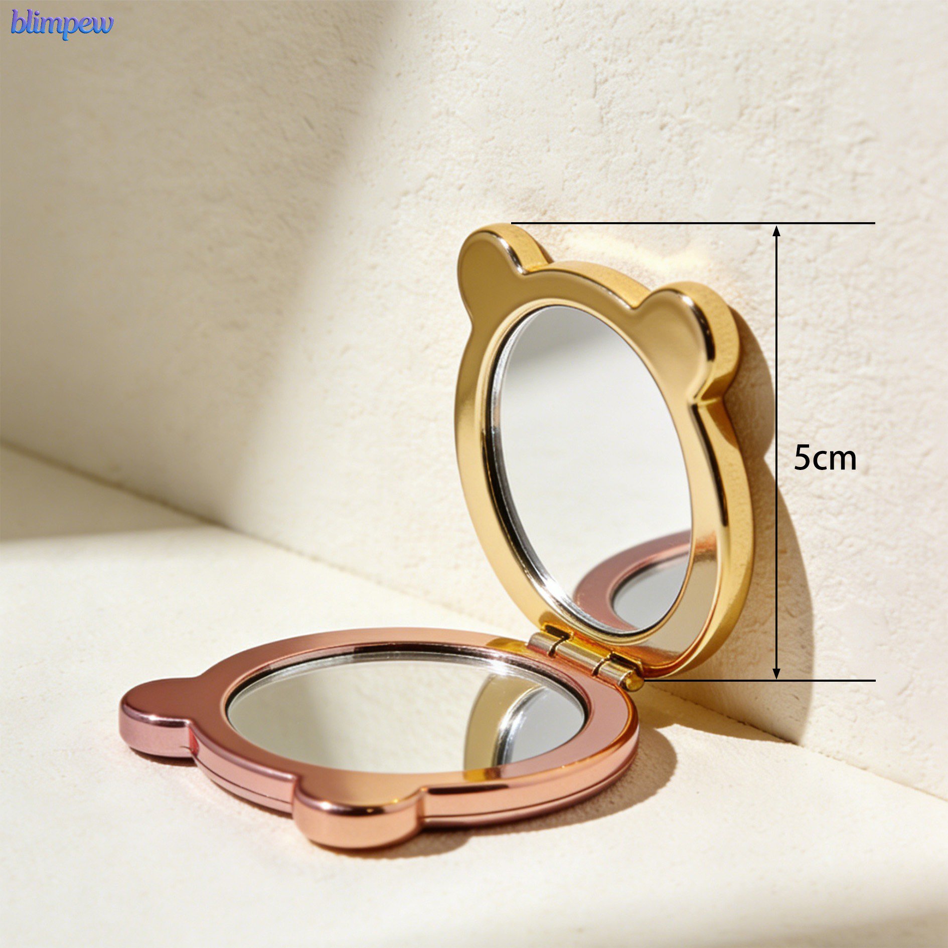 Lightweight foldable makeup mirror in elegant design