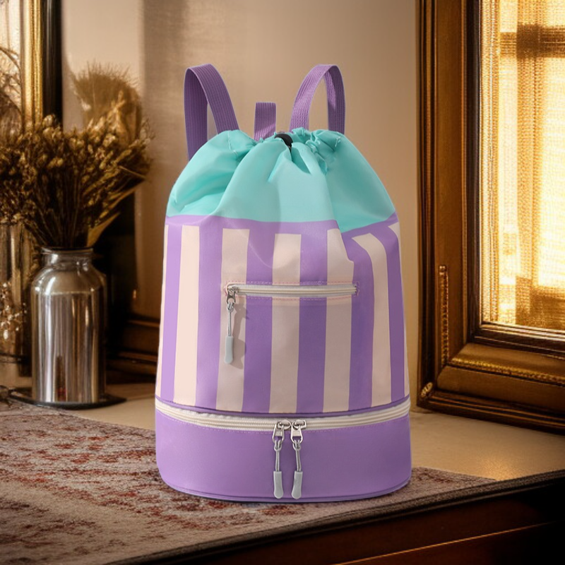 Dry and wet separation swimming bag