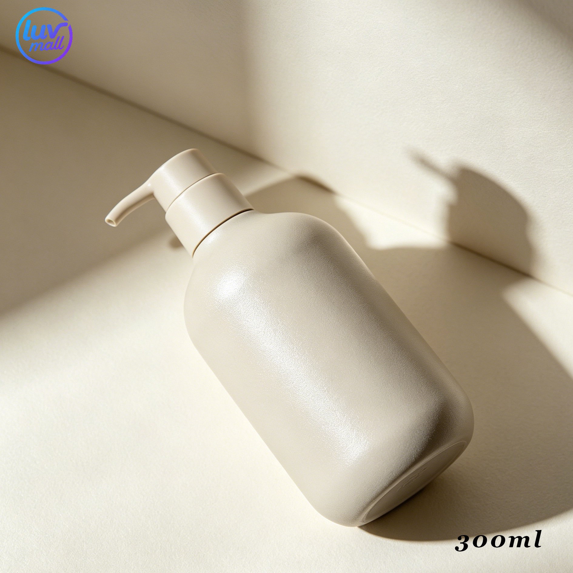 Shower gel set with two bottles for daily cleansing