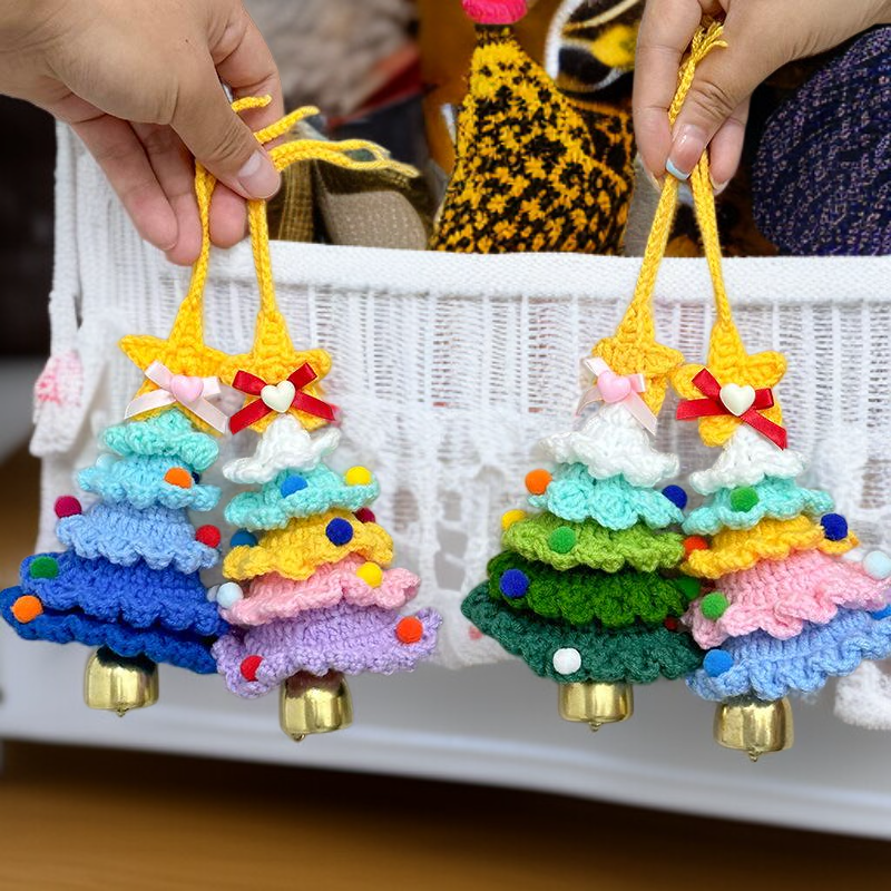 수제 크리스마스 트리 장식품