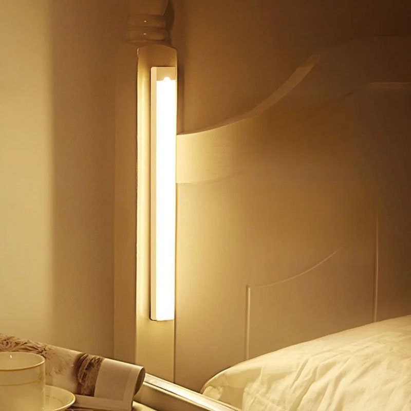 Magnetic strip indoor lighting fixture