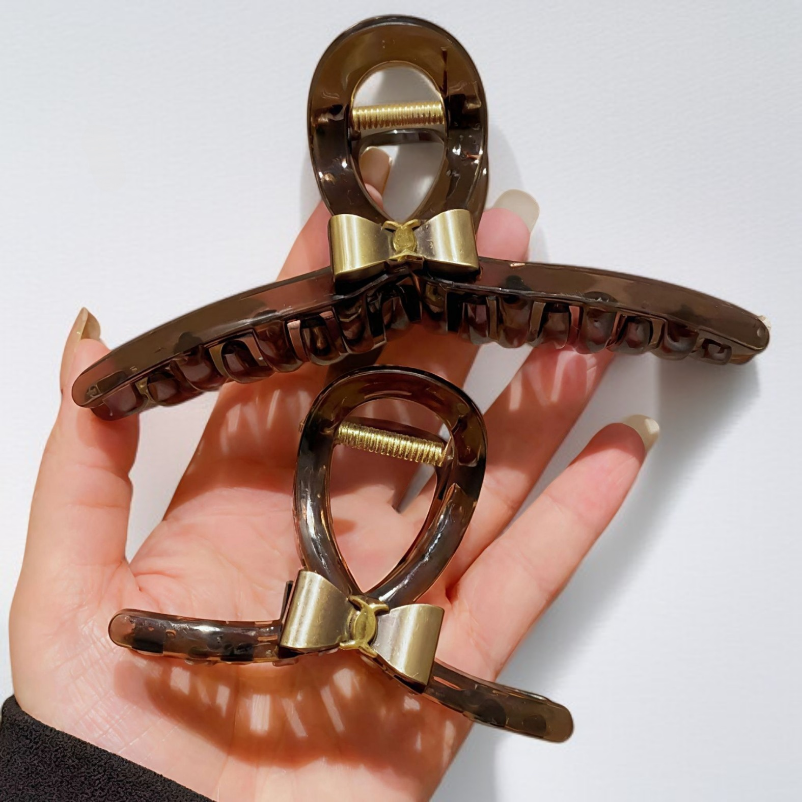 Raffinierter Retro-Schleifenclip