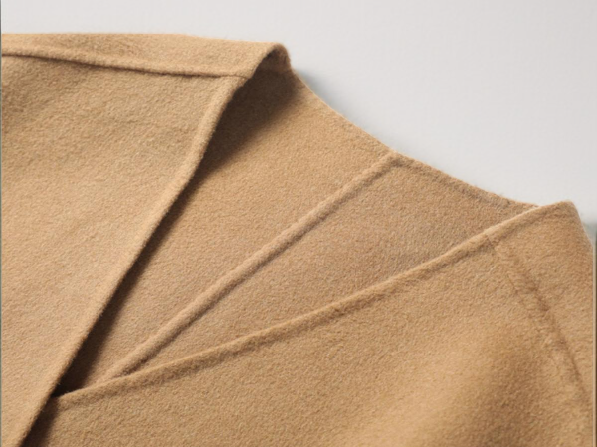 صورة سترة صوفية دافئة للشتاء