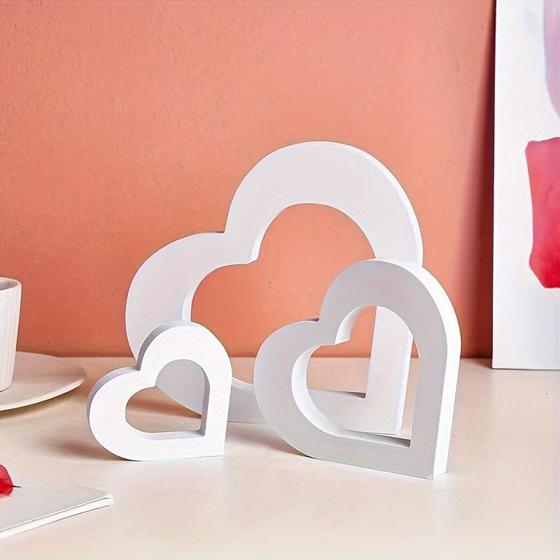 하얀 하트 모양 장식