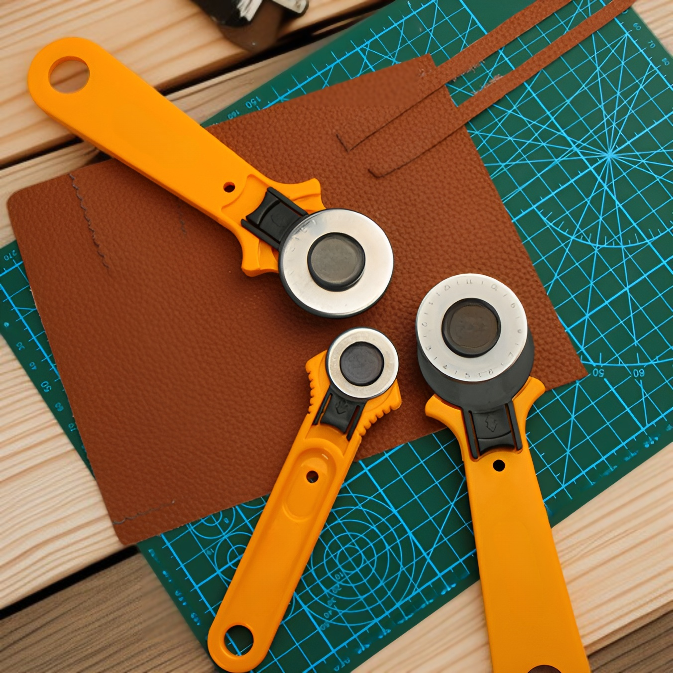 Lederschneidemesser für exakte Schnitte