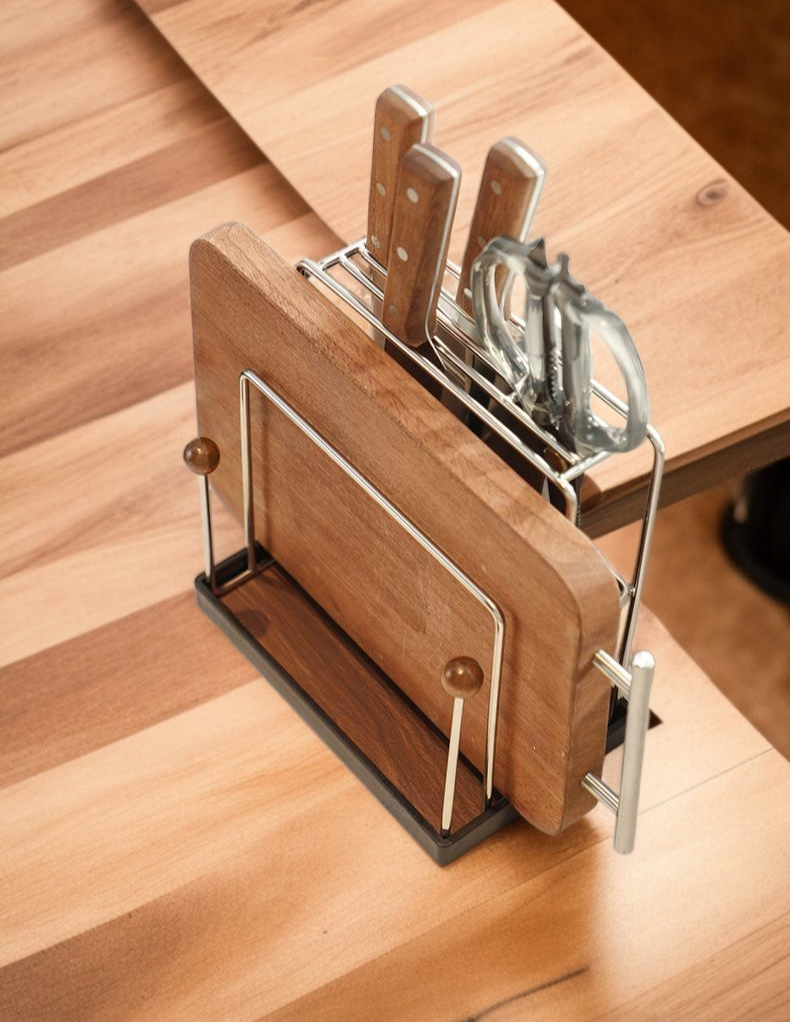 包丁の出し入れが簡単なラック