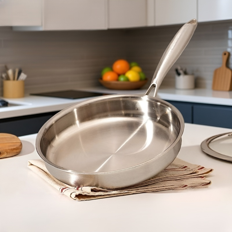 세 겹의 강철을 두껍게 하여 프라이팬에 붙이지 않다