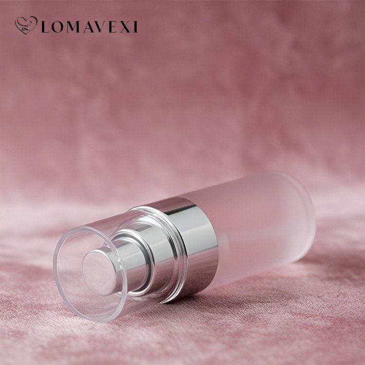 สเปรย์เซ็ตติ้งติดทนนาน ขวดดีไซน์สวยทันสมัย