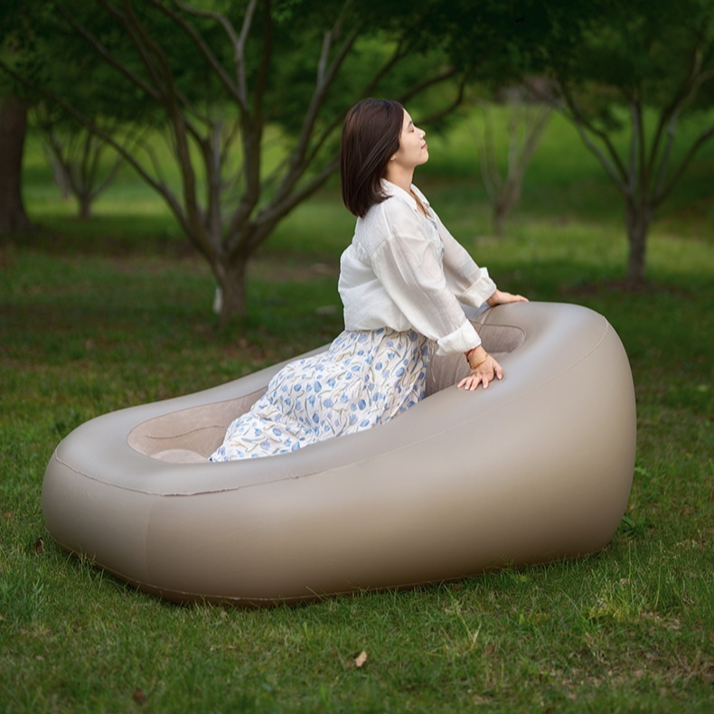 怠け者のソファーは横になって寝ることができる