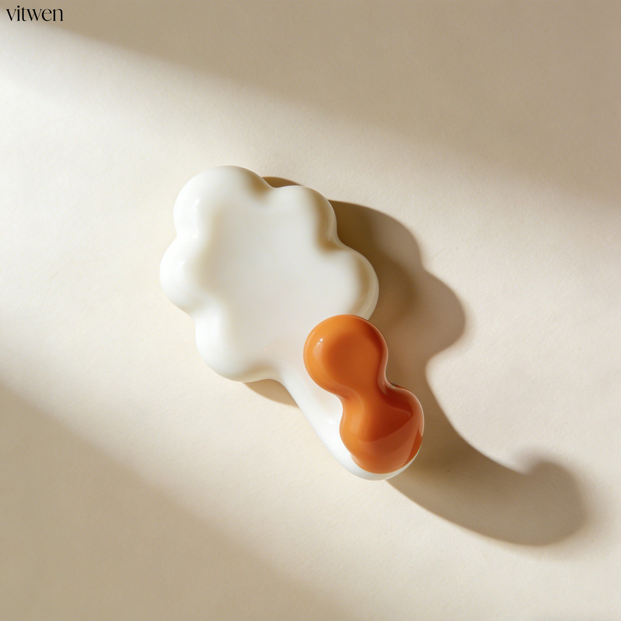 튼튼하고 흔적을 남기지 않는 낚시바늘 (50개입)