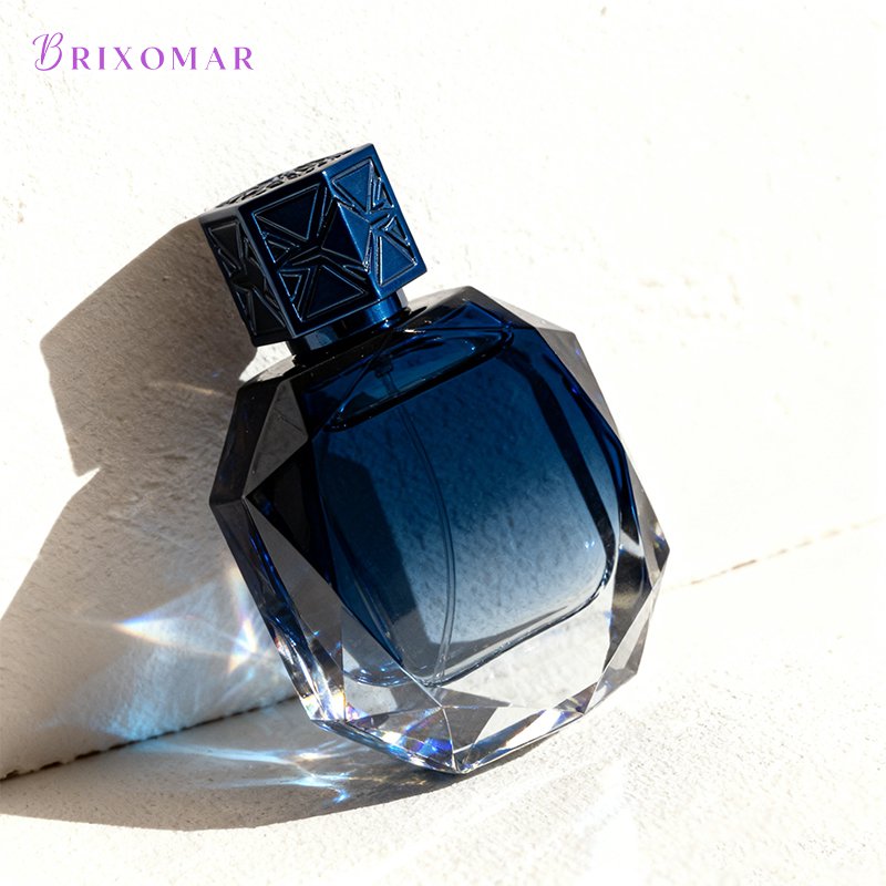 ขวดน้ำหอมกลิ่นไม้ซีดาร์สดชื่น