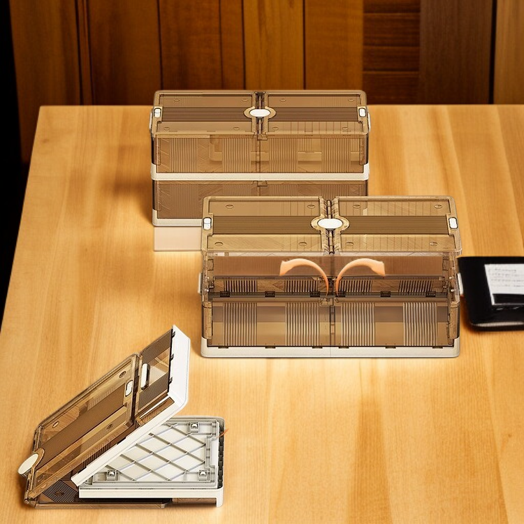 접이식 디자인으로 편리한 옷 수납함