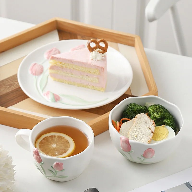 Modern Style 3D Embossed Turmeric Floral Ceramic Plate
