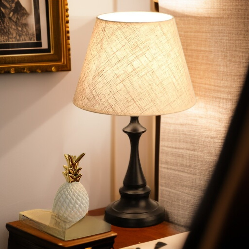 家庭用寝室LEDベッドサイドランプ ヨーロピアン鉄製ムードスタンド ファブリック読書ライト