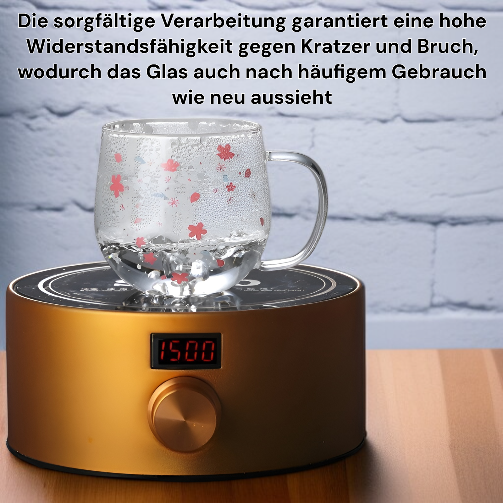 Detailaufnahme des Sakura-Glases mit zarten Blüten