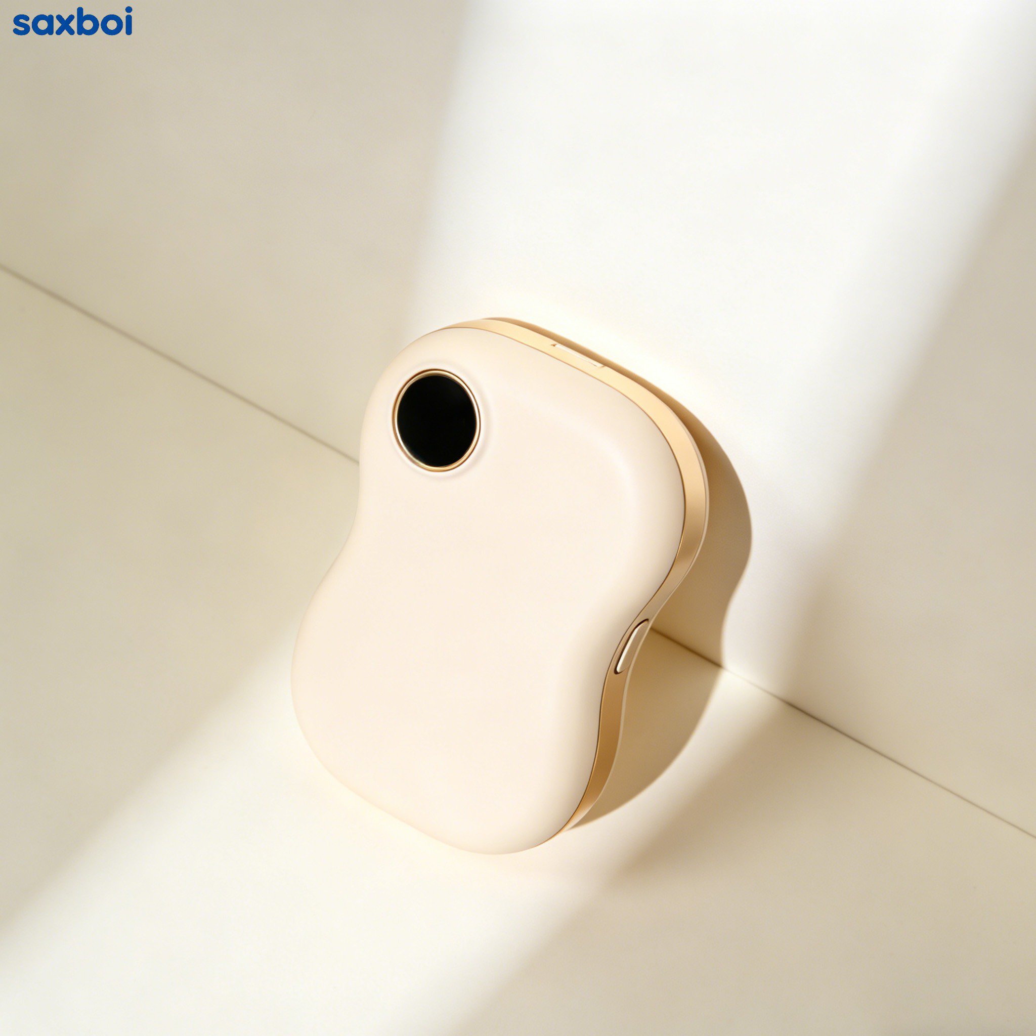 大容量バッテリーのコンパクトなデザイン