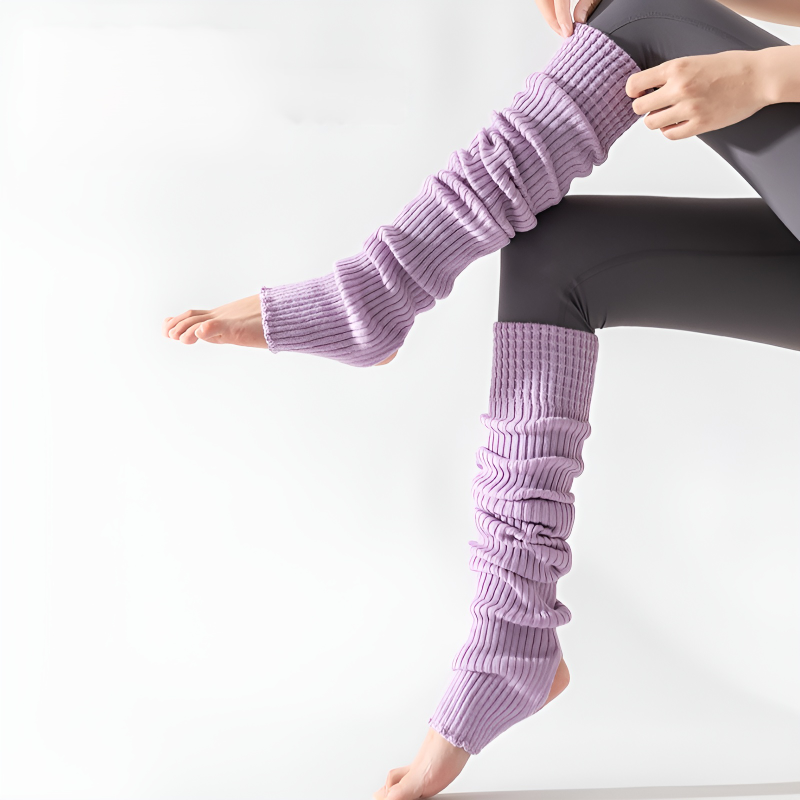 Solid color yoga socks