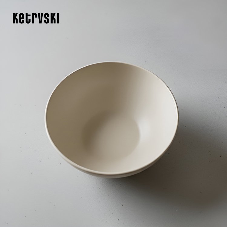 고급스러운 전통 한국 도자기 그릇