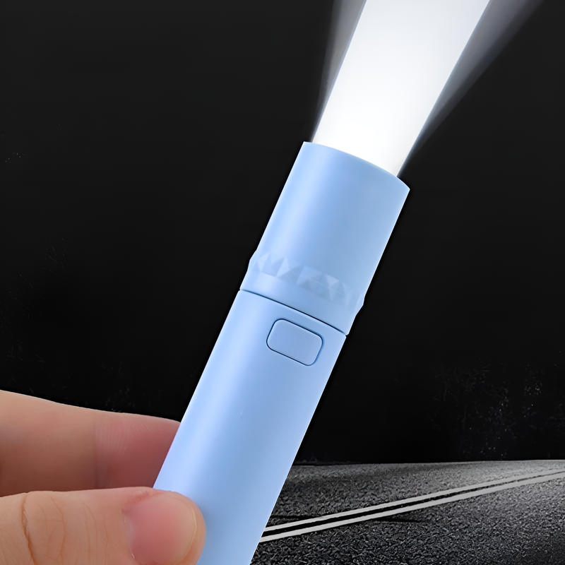 Portable Multifunctional Rechargeable Flashlight