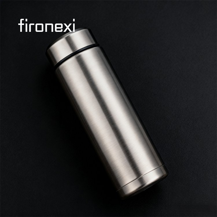 แก้วไทเทเนียมบริสุทธิ์สองชั้นสำหรับใช้กลางแจ้ง ฉนวนกันความร้อนสำหรับใช้กลางแจ้งในบ้าน