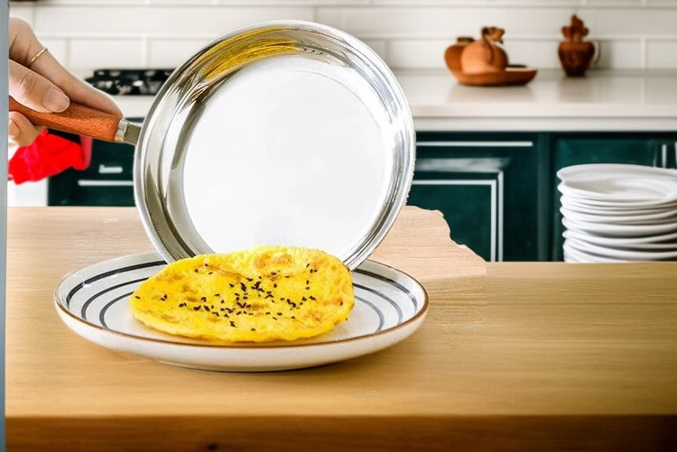 錆びにくいステンレスフライパンの光沢