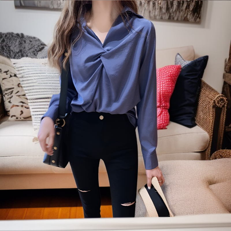 トレンドと万能のレディース白シャツ