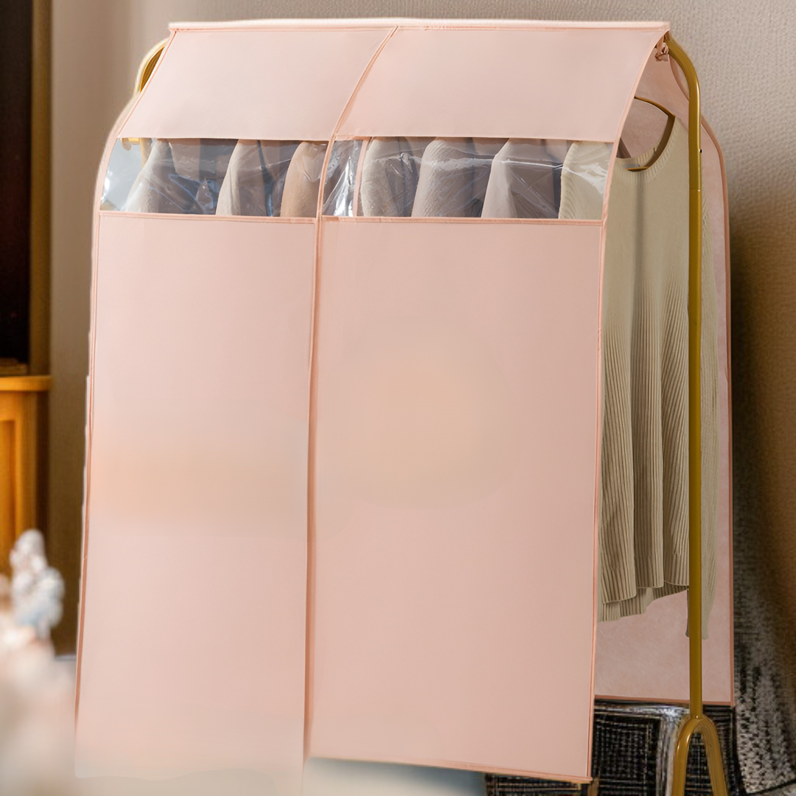 Easy-to-use wardrobe dust cover with zipper
