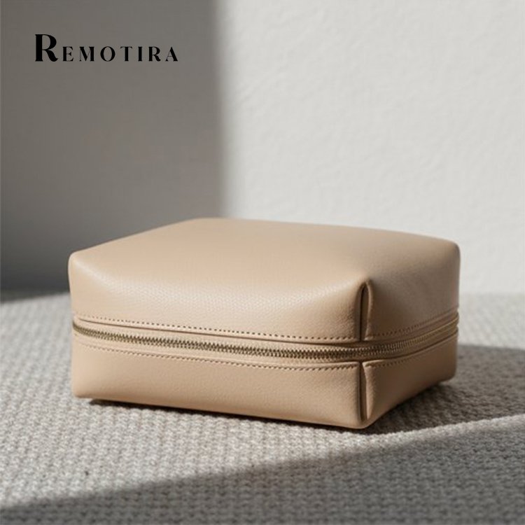 카키색 가죽 수납백