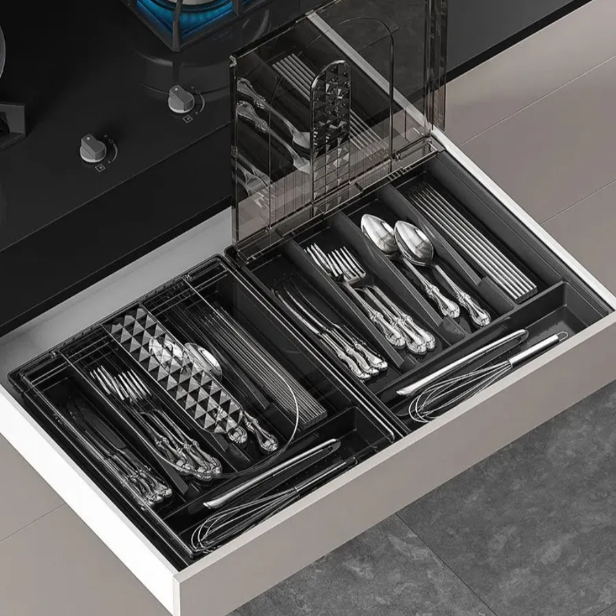 Besteckaufbewahrungsbox mit Trennwand