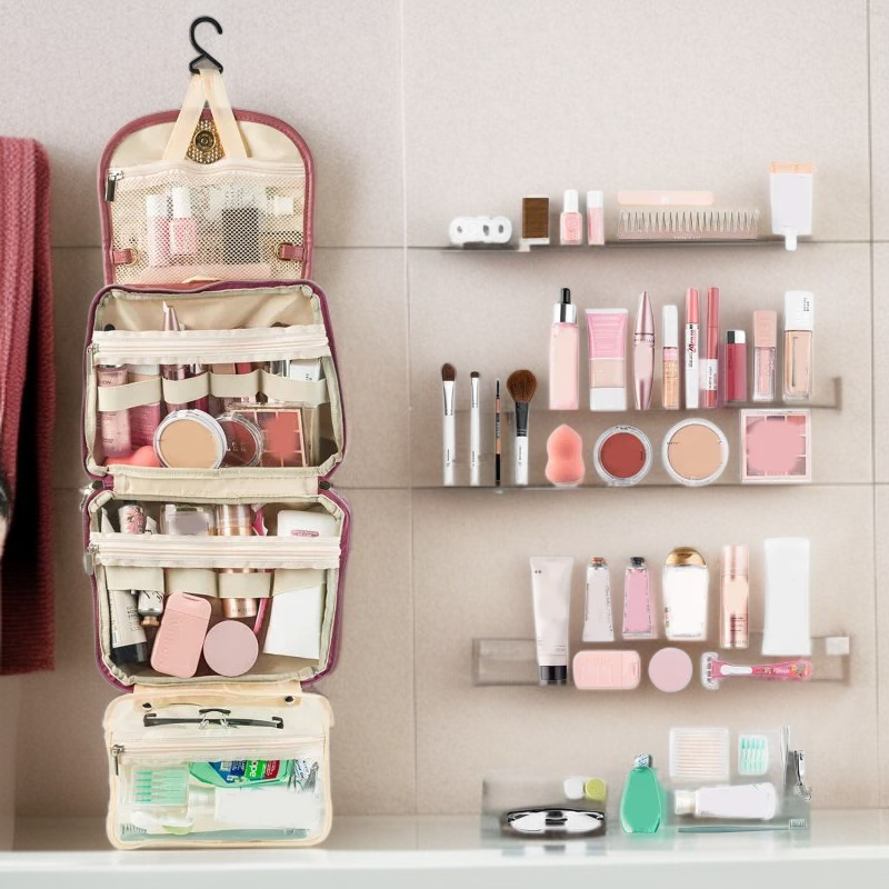 フック付き旅行用トイレタリーバッグ