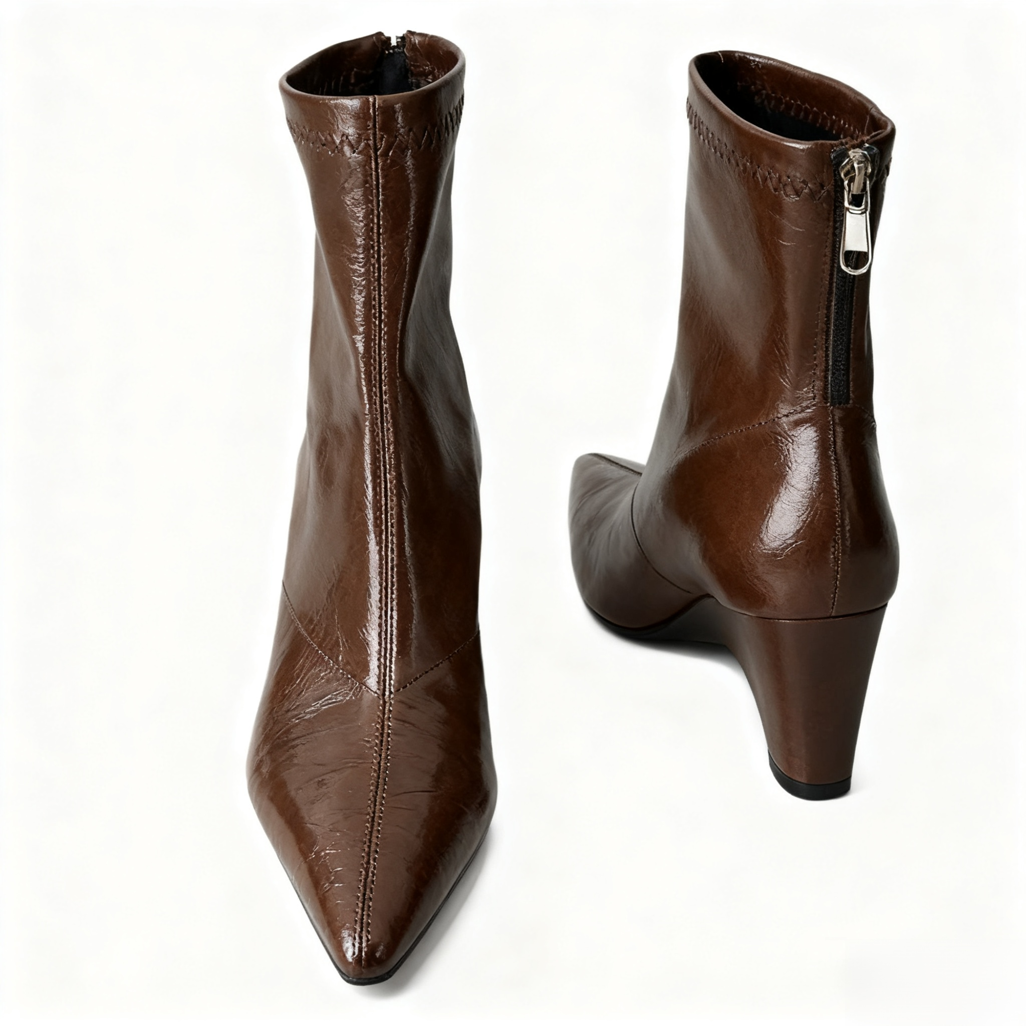 万能デザインのレディースアンクルブーツ