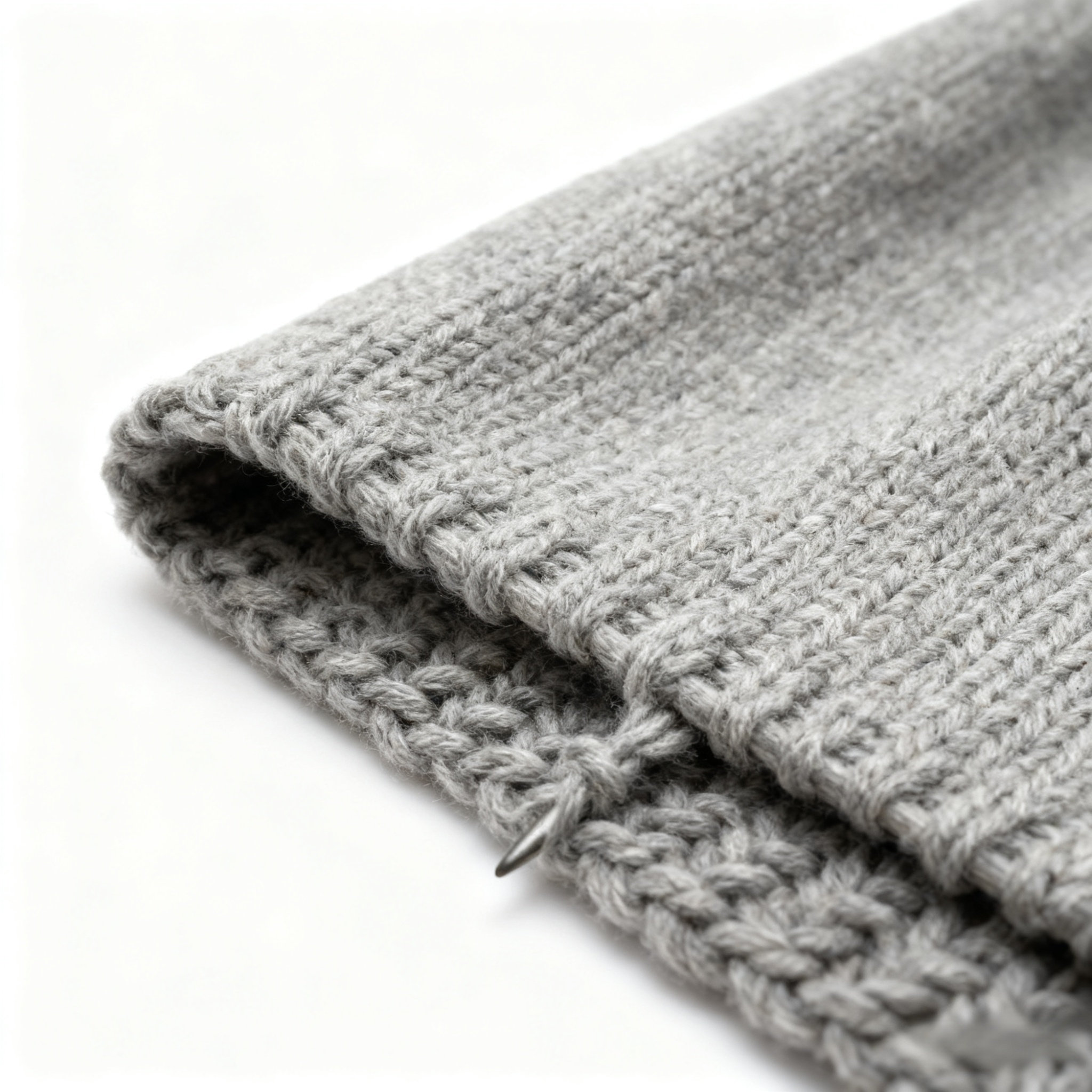 Nová pletená šála v korejském stylu pro ženy v zimě s čistými barvami a jednoduchým stylem.