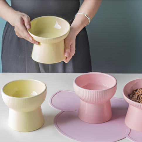 Schrägdesign-Keramiknapf für Haustiere, niedliche Einzel-Futterschale mit Nackenschutz