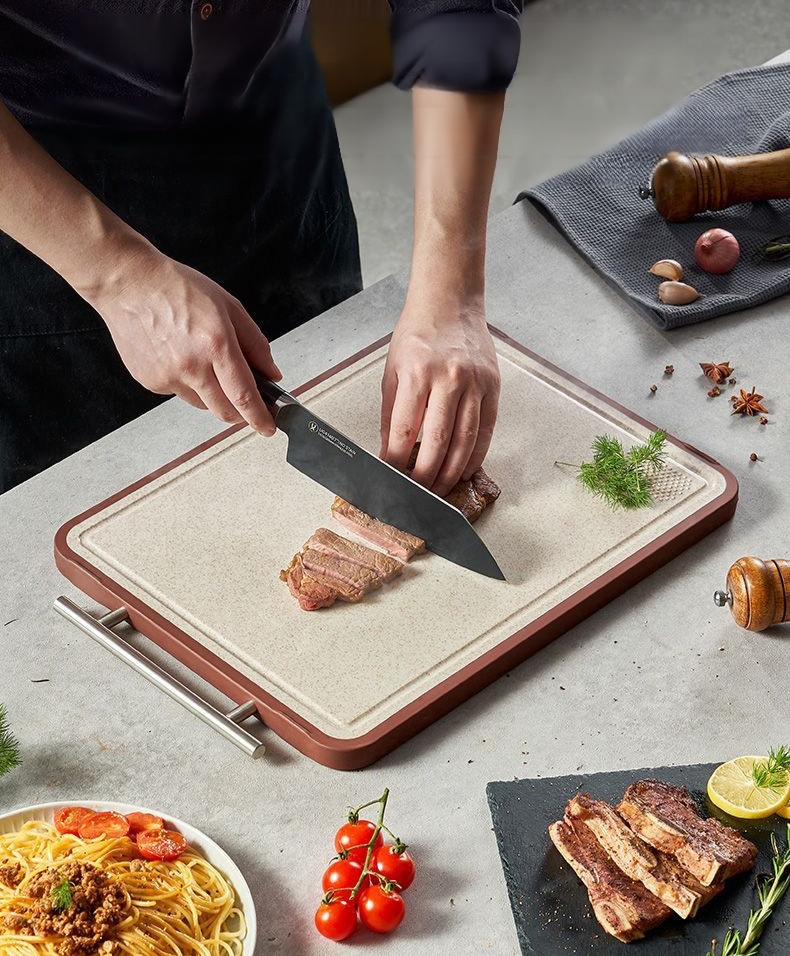 Superficie antimicrobiana resistente al moho en cocina moderna