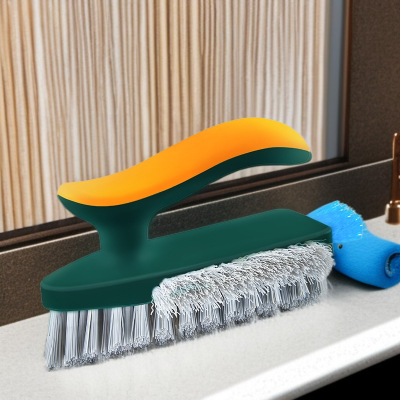 욕실 바닥과 벽 모서리에 효과적인 변기 청소 브러시