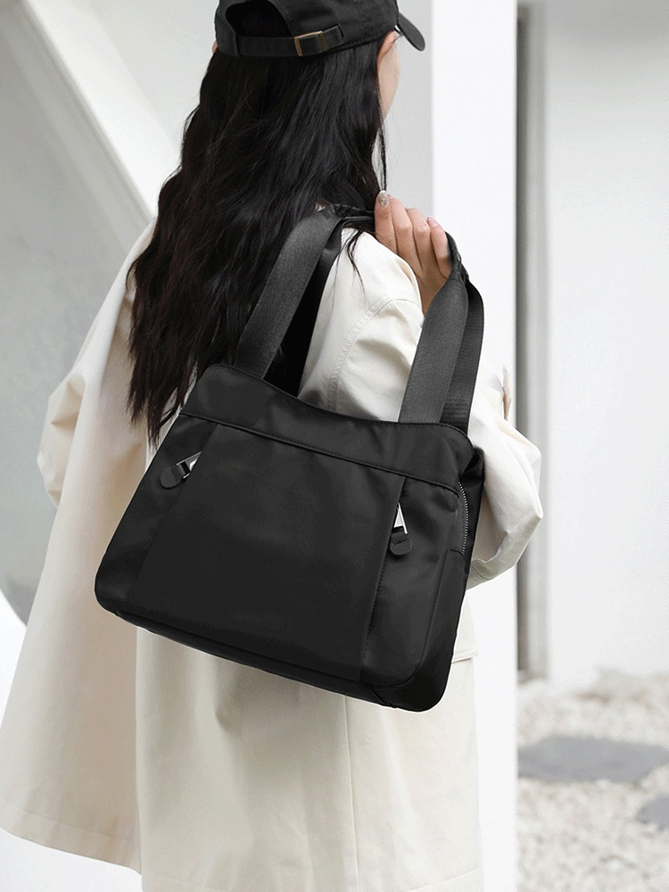 Large capacity nylon crossbody bag