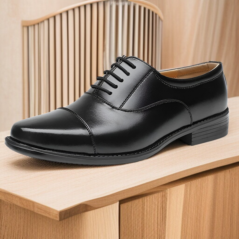 남성 비즈니스 구두 삼단 정장 발끝 비즈니스 구두
